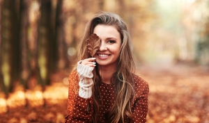 Care treatment for autumnal skin that is low in oil and moisture